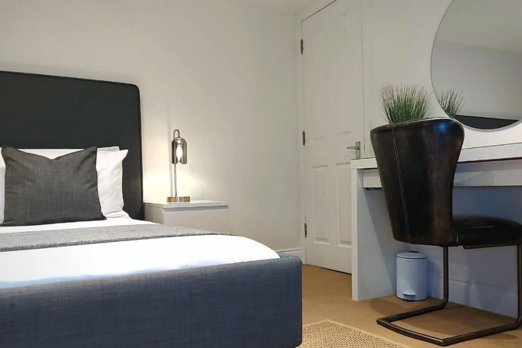 Stylish Apartment In City Centre With Parking Preston  Exteriér fotografie