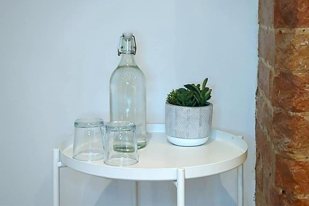 Stylish Apartment In City Centre With Parking Preston  Exteriér fotografie