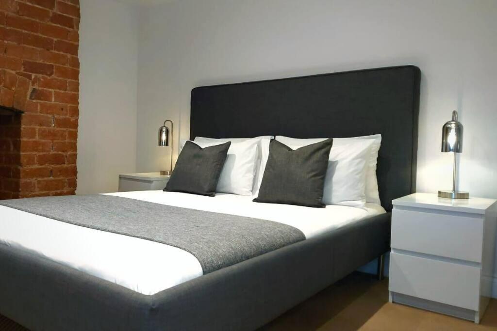 Stylish Apartment In City Centre With Parking Preston  Exteriér fotografie